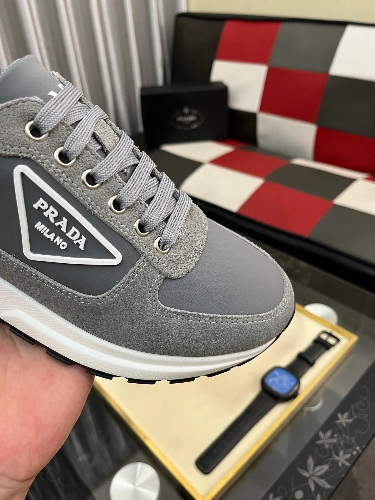 Men's shoes 💰420⌚️⌚️Prada•PRADA original quality.~ Unique modern style sneakers. 🏃A must-have casual shoe for trendy men😍😍 Original brand imported from Italy, imported original leather, sheep lining (refuses to discolor and grind feet) Sole: Original sole provided by the original factory, French lazy style design ⚠️Fit to the feet, original quality, super comfortable original sole. It’s like shooting the real thing🎬The real thing is better, high-quality sneakers Size: 38-444️⃣Colors available